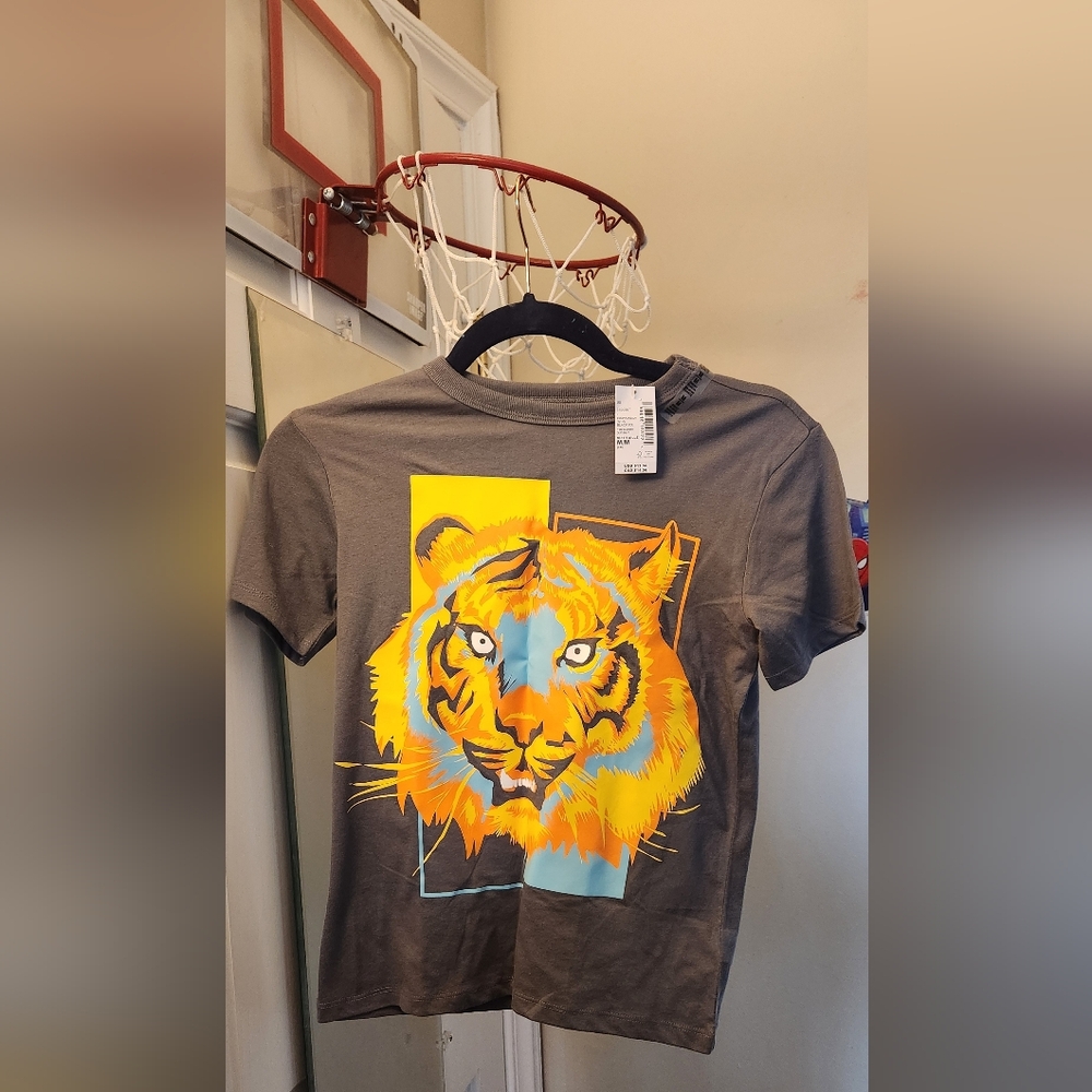 The Children's Place Gray T-Shirt with Tiger Graphic, Boys, Size Medium